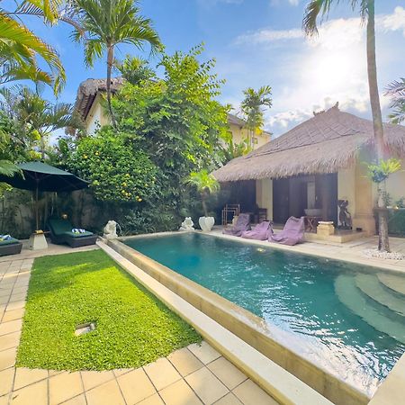 Villa Bugis Kayu Aya Seminyak Exterior photo