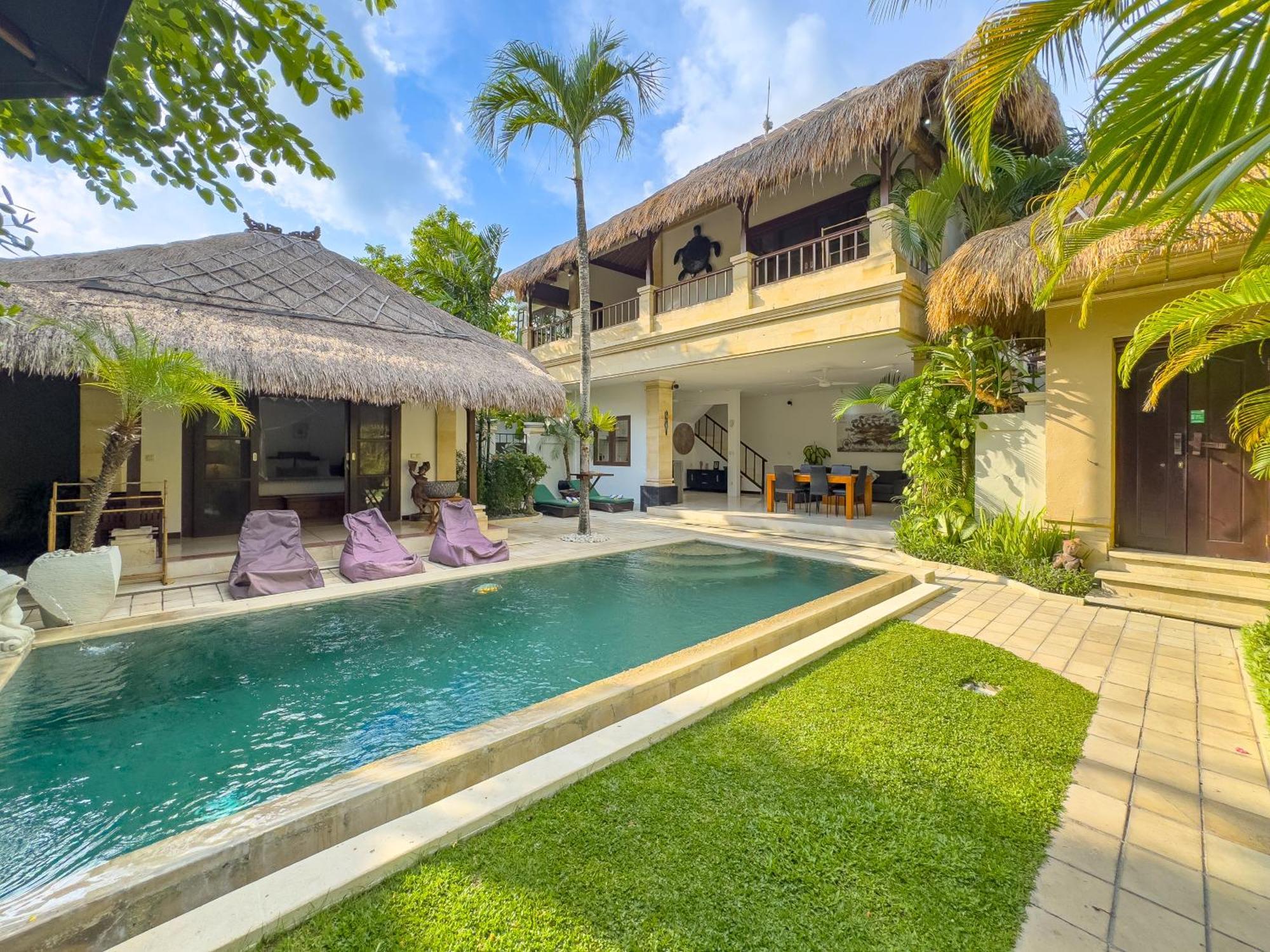 Villa Bugis Kayu Aya Seminyak Room photo