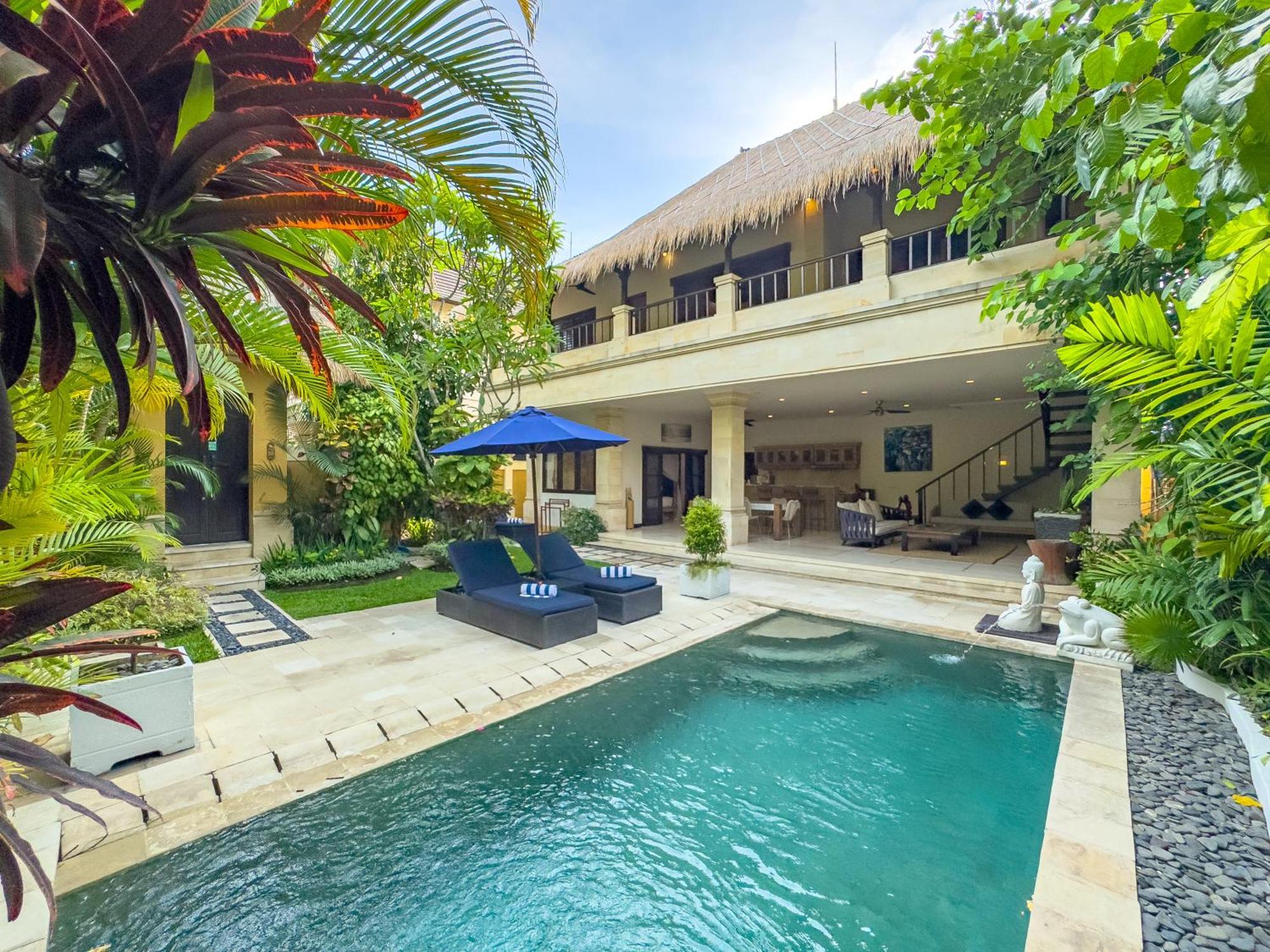 Villa Bugis Kayu Aya Seminyak Exterior photo